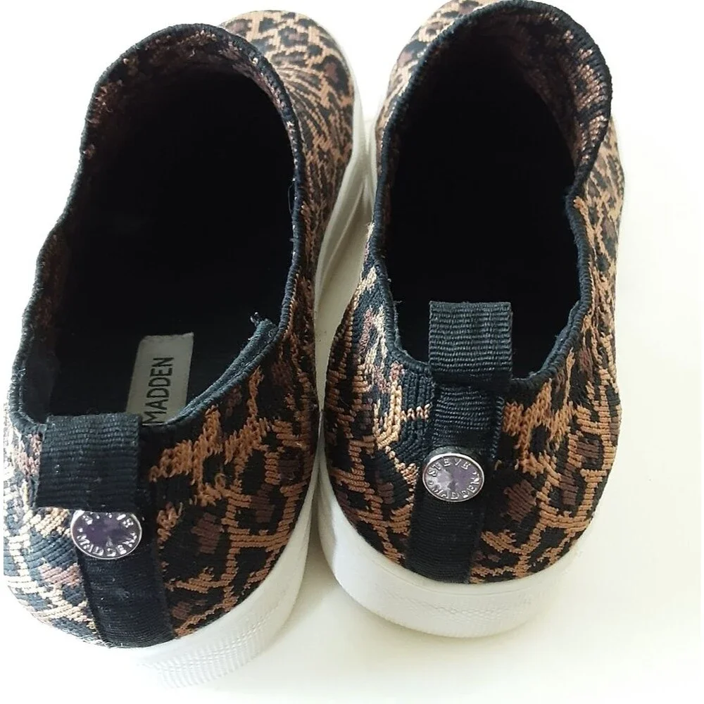 STEVE MADDEN Leopard Print Knit Slip-On Sneakers Sz 9.5